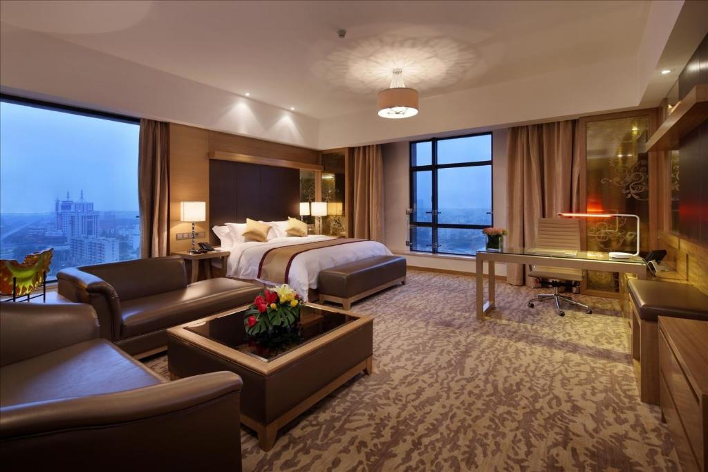 Sovereign Hotel Zhanjiang Chambre photo