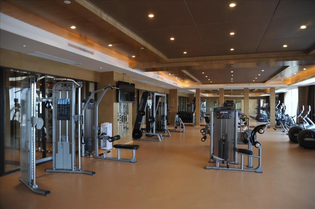 Sovereign Hotel Zhanjiang Extérieur photo