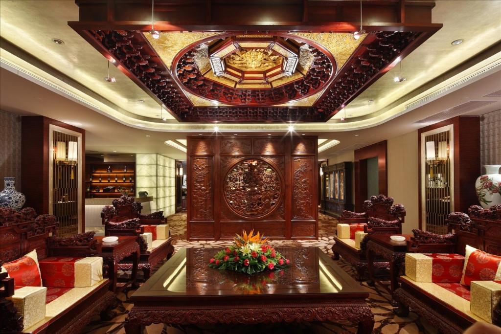 Sovereign Hotel Zhanjiang Extérieur photo